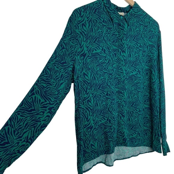 Sugarhill Brighton Animal Print Button Up Shirt Sz 10 Green Blue Long Sleeve - Picture 4 of 7